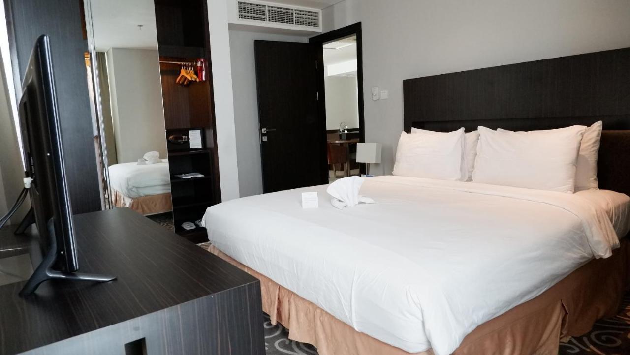 Swiss-Belhotel Balikpapan Exterior foto